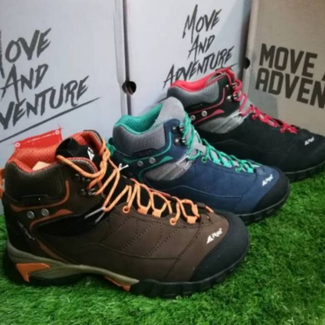SEPATU REI SILVERBACK-SEPATU GUNUNG REI-SEPATU HIKING REI