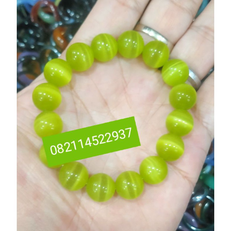 Gelang Batu Mata Kucing