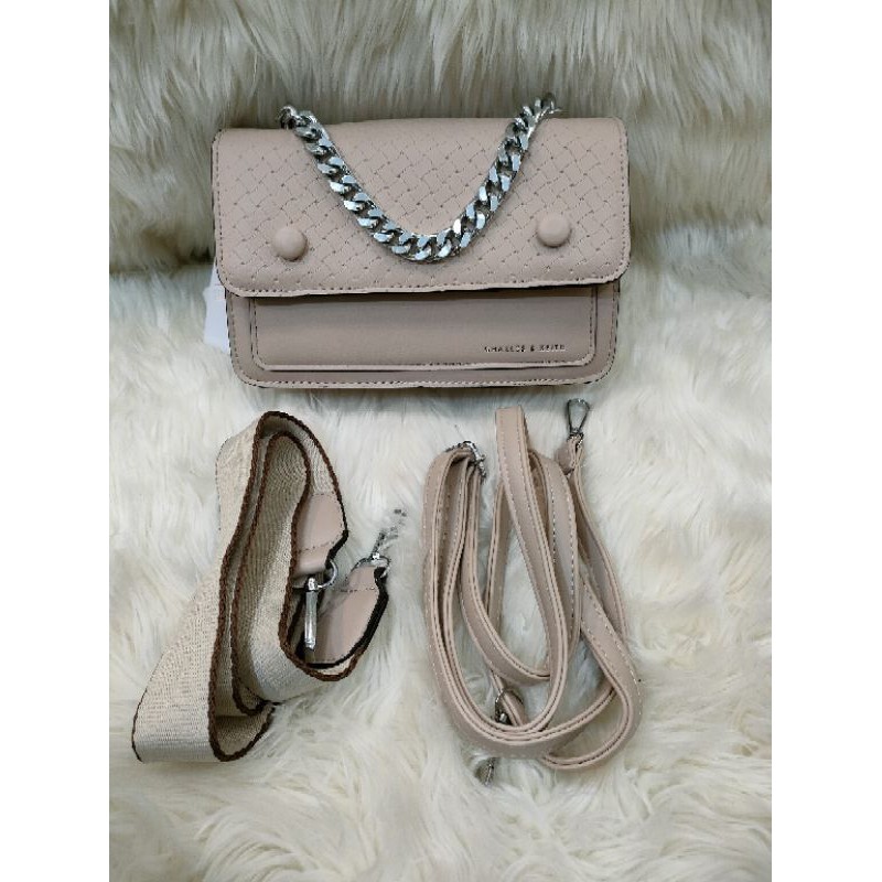 Tas import Charles and Keith