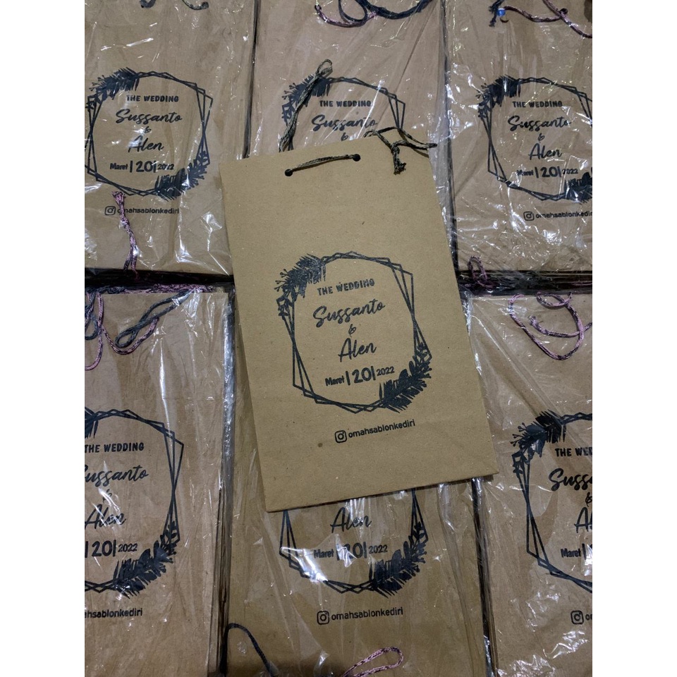 

PAPER BAG CRAFT 15X25X8 CUSTOM TERMURAH