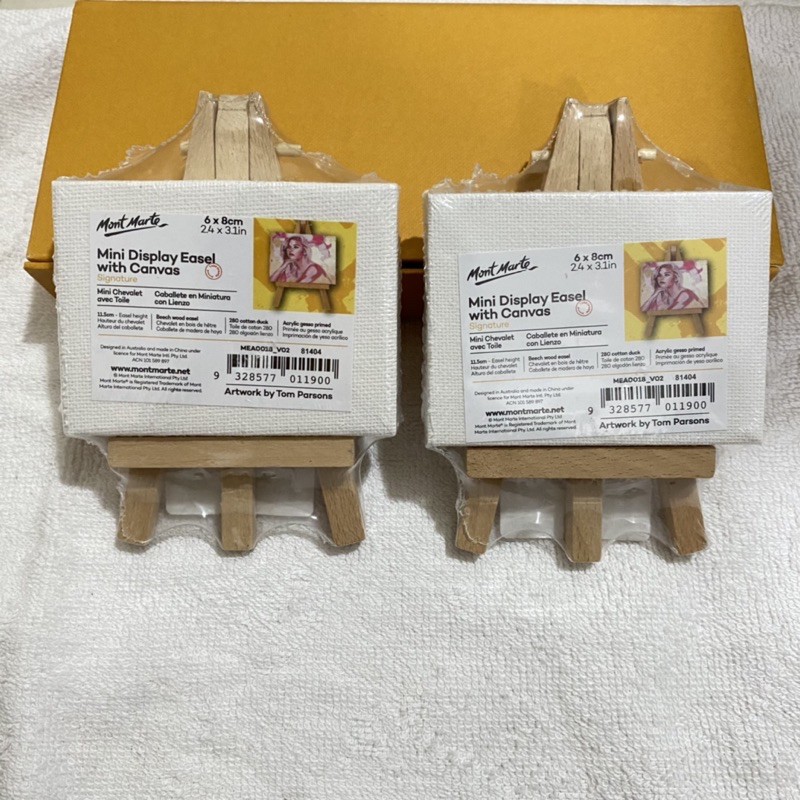 

Mini Display Easel with Canvas [Mini wooden easel with canvas]