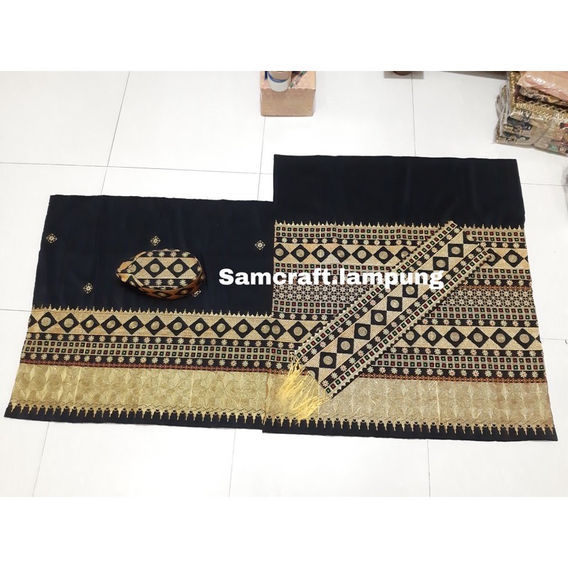 Tapis lampung bordir mama papa