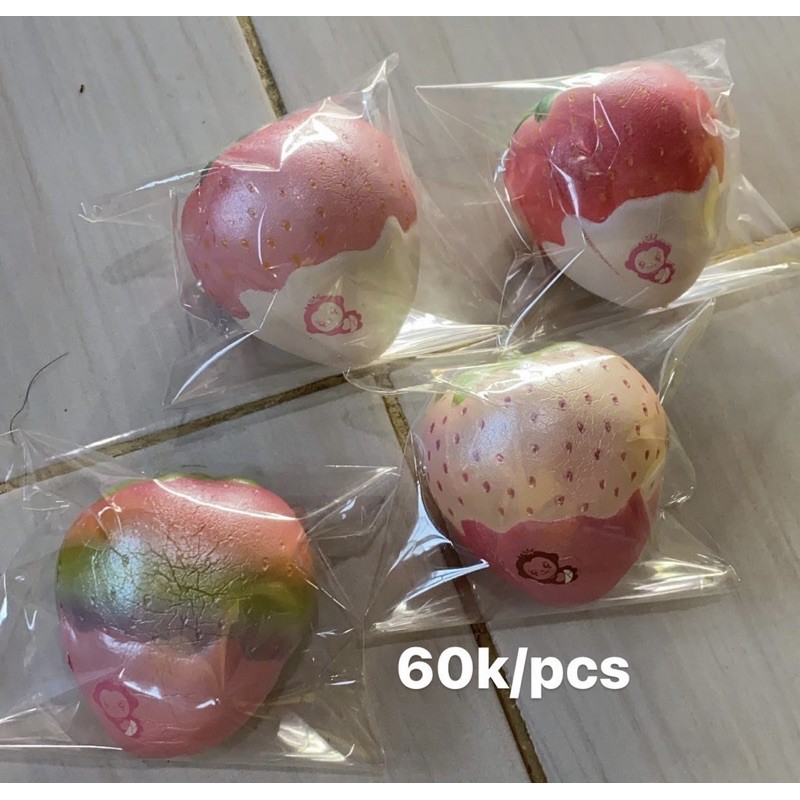 PUNIMARU Mini Strawberry