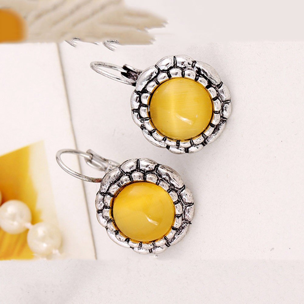 Anting Kait Gantung Plating Silver Hias Batu Opal Bentuk Bulat Gaya Vintageantik Untuk Wanita