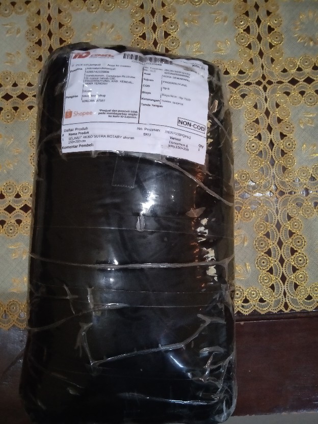 Selimut Akiko Sutra Rotary Ukuran 150×200 Cm