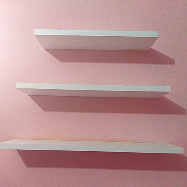 Rak Dinding Minimalis Berpotongan