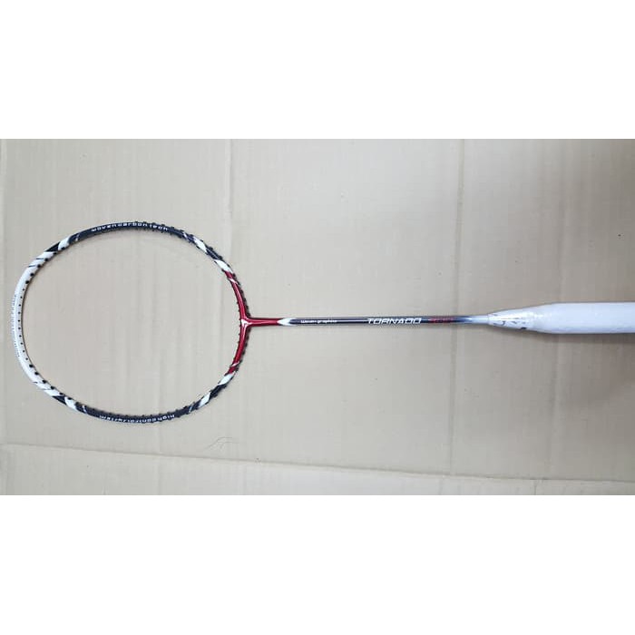 Raket Badminton Flypower Tornado 900 