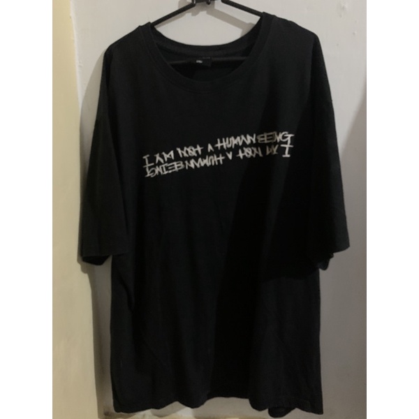 Kaos Tshirt I am not a human being