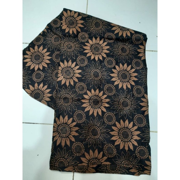 Kain batik solo jarik coklat bunga matahari