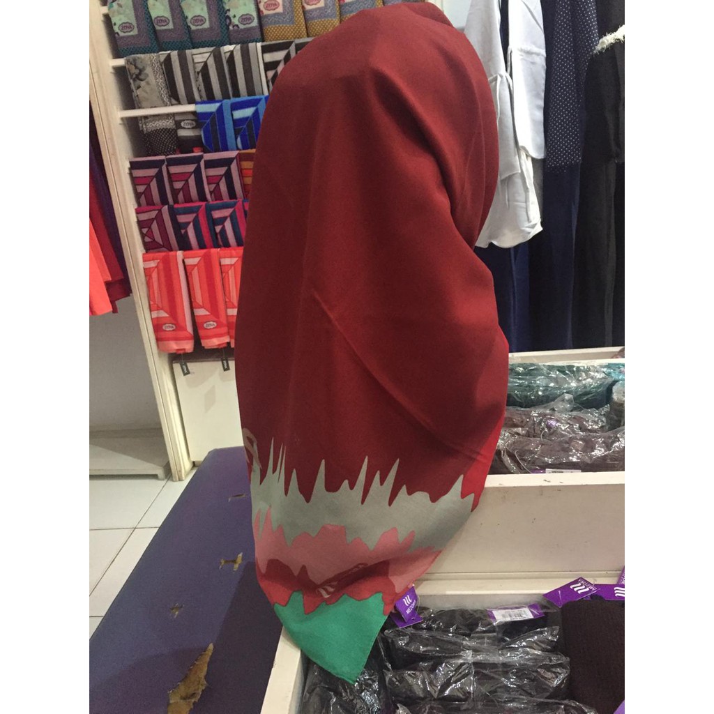 jilbab segi empat mezora gowa merah