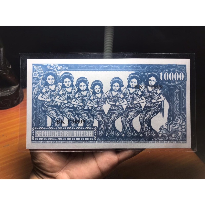 Uang Kuno Soekarno 10000 Rupiah Tahun 1964 Biru Belakang Penari 7 Langka