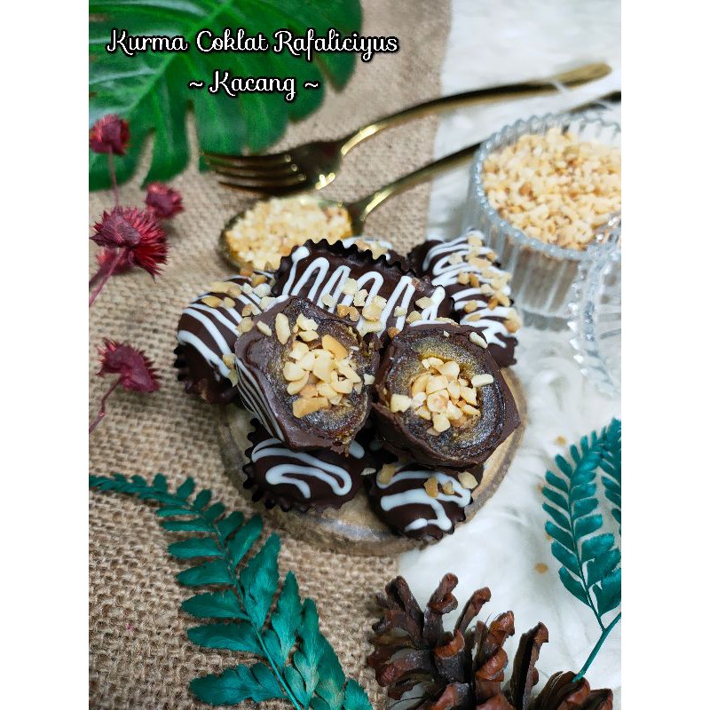 

Kurma Coklat Rafaliciyus (kurcok) varian A