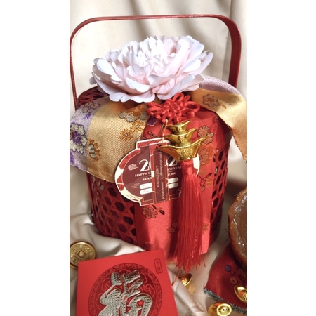 

kue keranjang Ny Lauw anyaman imlek hampers bambu hampers imlek kue cina