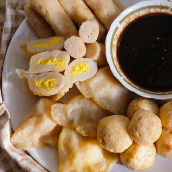 

Pempek Bangka Ikan Tenggiri (frozen 10pcs)