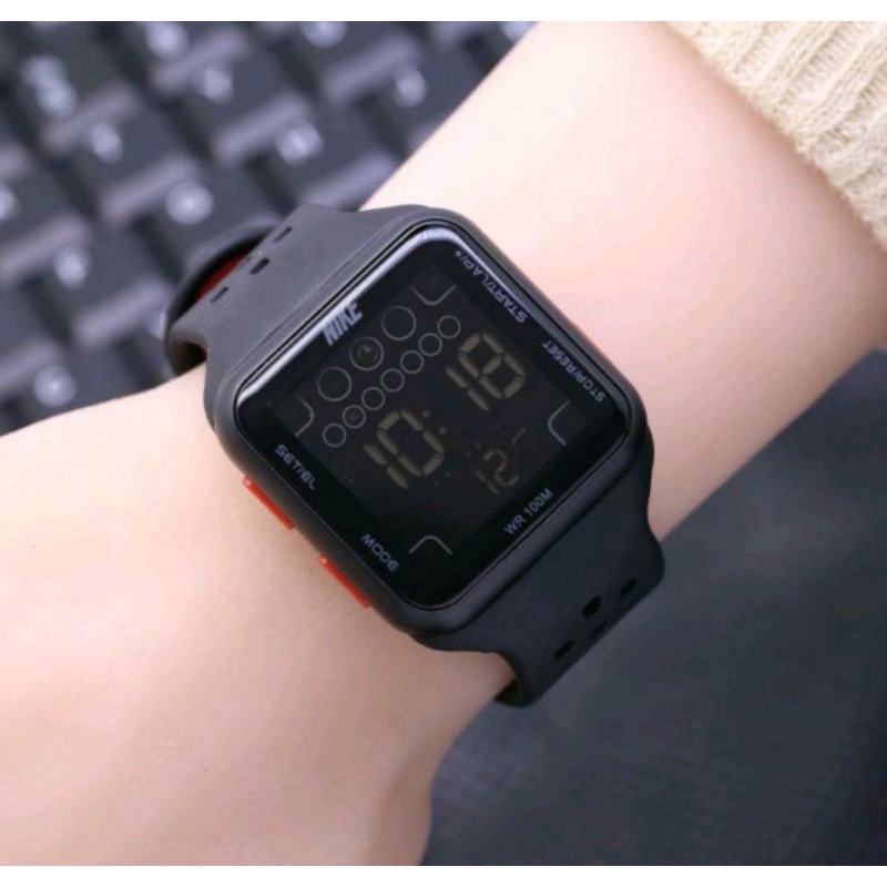 Jam Tangan Kotak Jam Tangan Digital Sporty Stylish Fashion Jam Tangan Rubber Anti Air Unisex