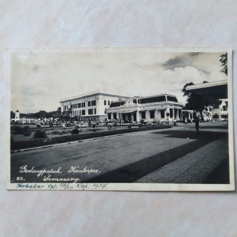 

Kartu Pos Foto Kuno Tua Lawas Jadul ASLI Gedung Papak Kantor Pos Semarang Tahun 1955