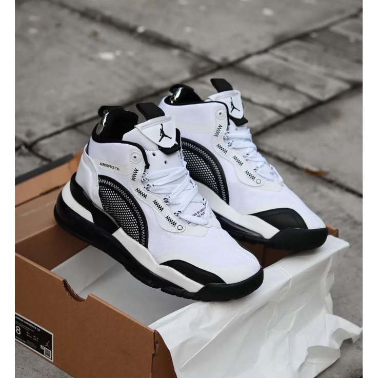 Sepatu Nike Air Max 720 Airmax Aero Space Oreo White Black Putih Hitam Premium