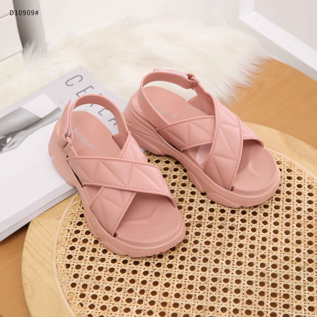 Slippers For Women With Rubber Sandal D10909