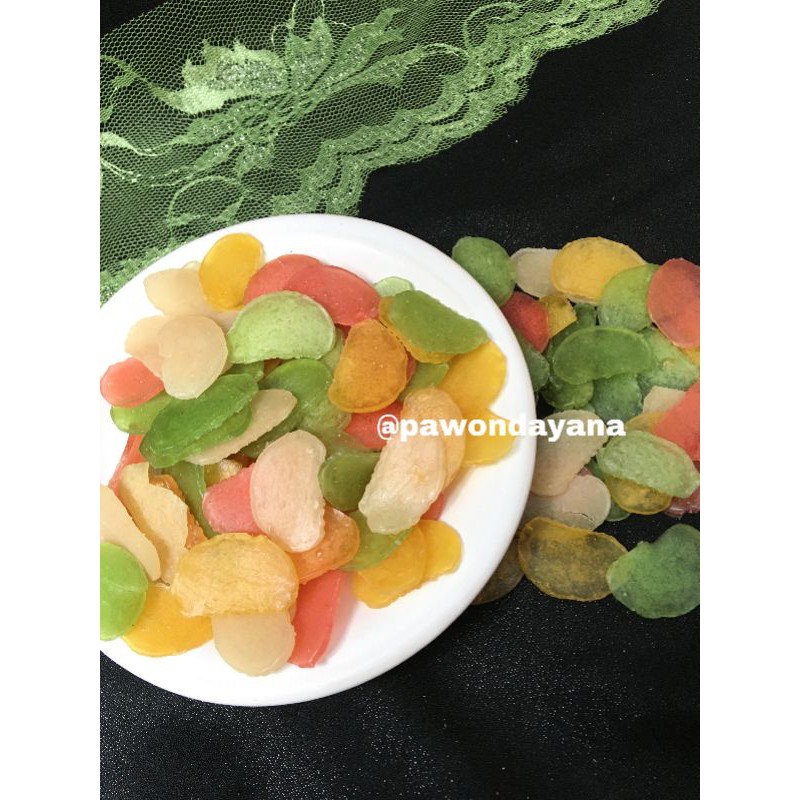 

Kerupuk Bawang Warna Warni Finna Mentah