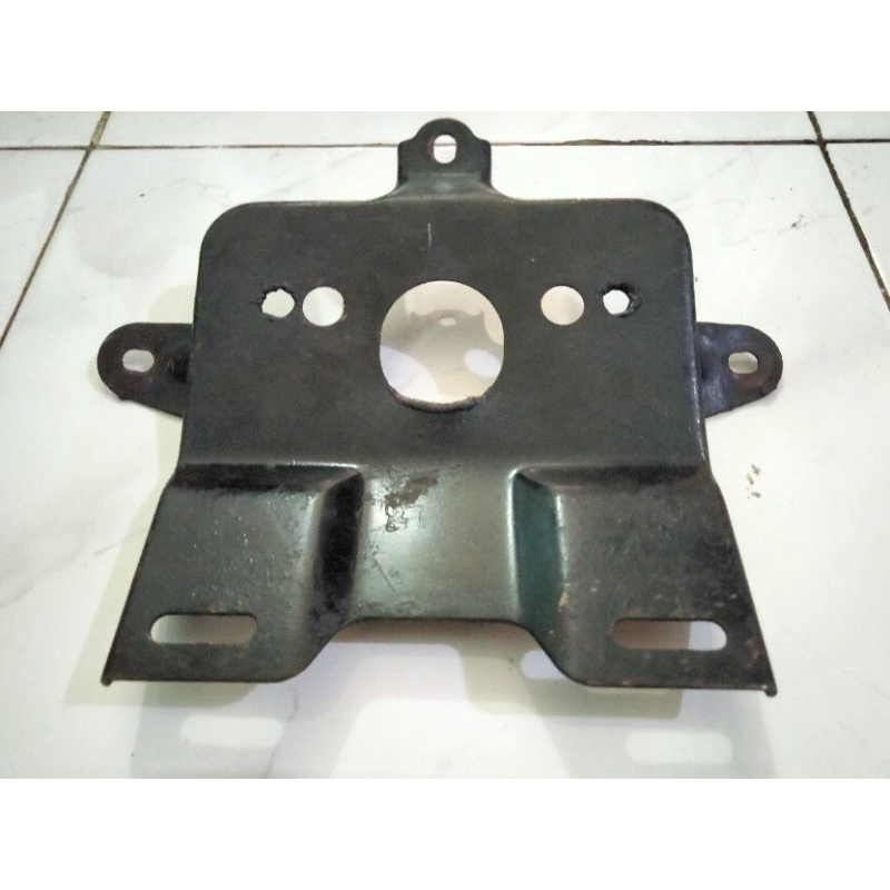 breket dudukan stoplamp lampu belakang Yamaha RX special RX S spesial