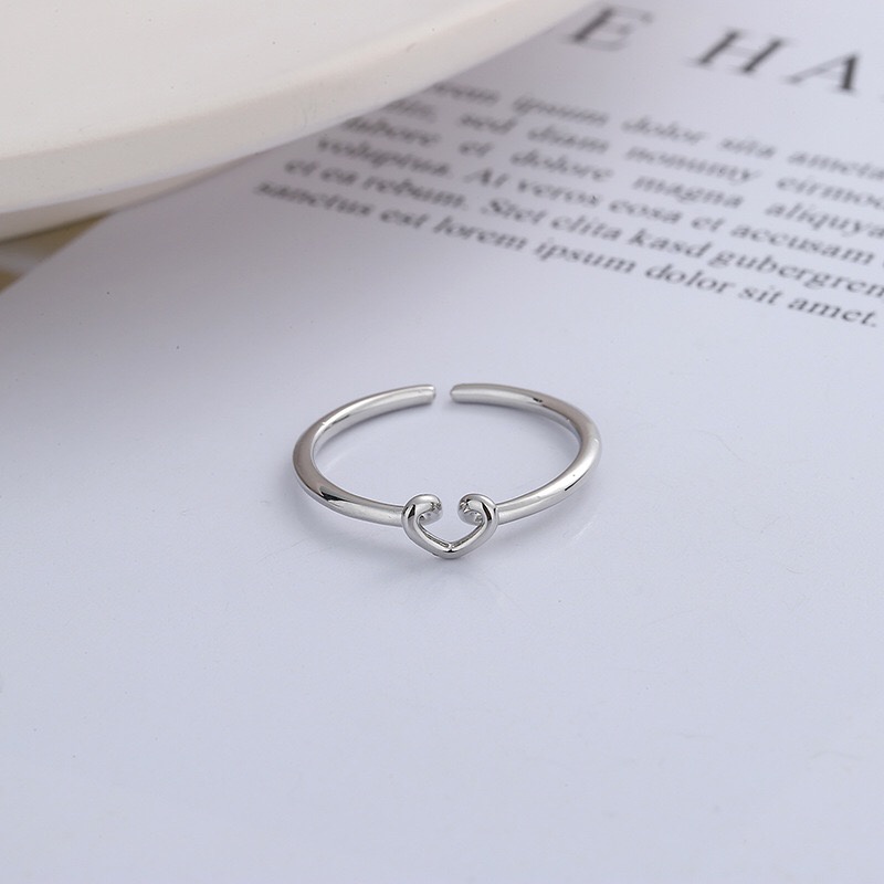 Cincin Bentuk Hati Model Hollow Adjustable Warna Silver Untuk Wanita