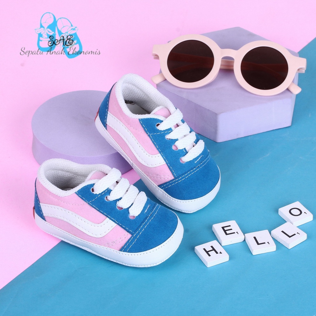 Sepatu anak new born, Prewalker Sepatu Bayi Vanss-Combi, Sepatu Bayi belajar jalan usia 2-14 Bulan