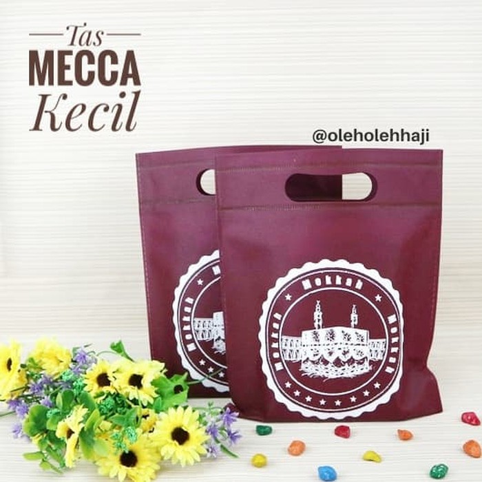 

Tas Souvenir Kecil Bahan Kain Spunbond/Goodie Bag Oleh Oleh Haji Umroh