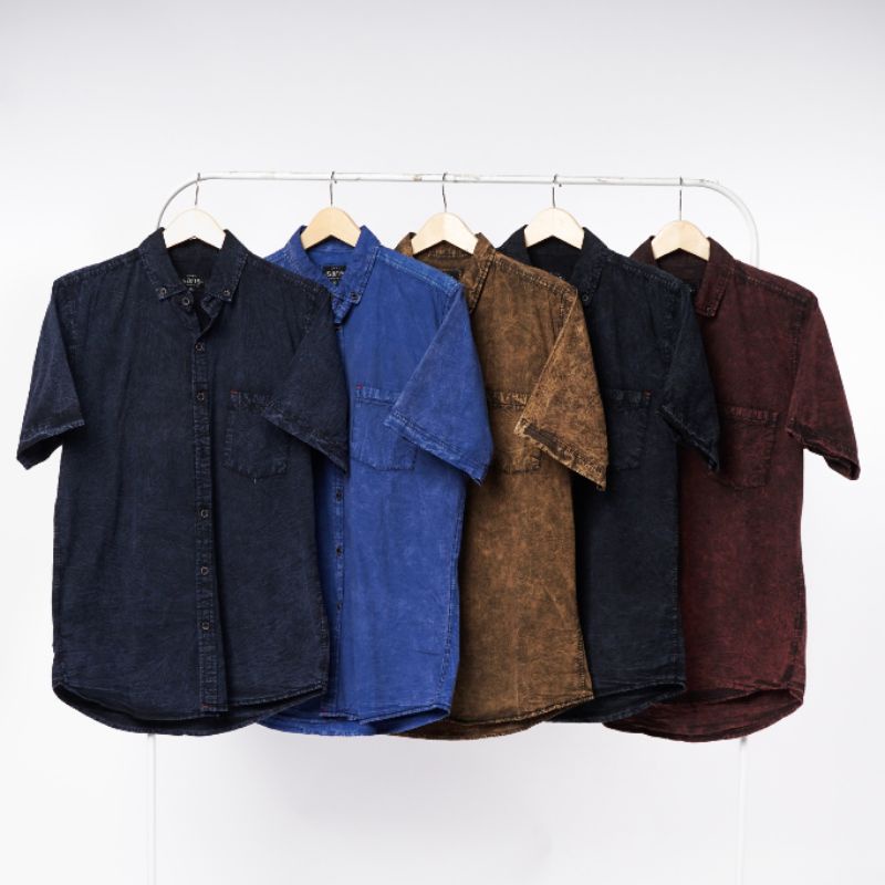 akimadis.store EE-03— Kemeja Pria jeans Denim Washed  legan pendek kemeja Jeans Slim Fit terbaru kem