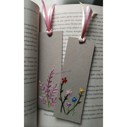 

Embroidery Bookmark/pembatas buku sulam