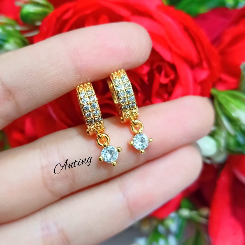 Anting Perhiasan Wanita Cantik