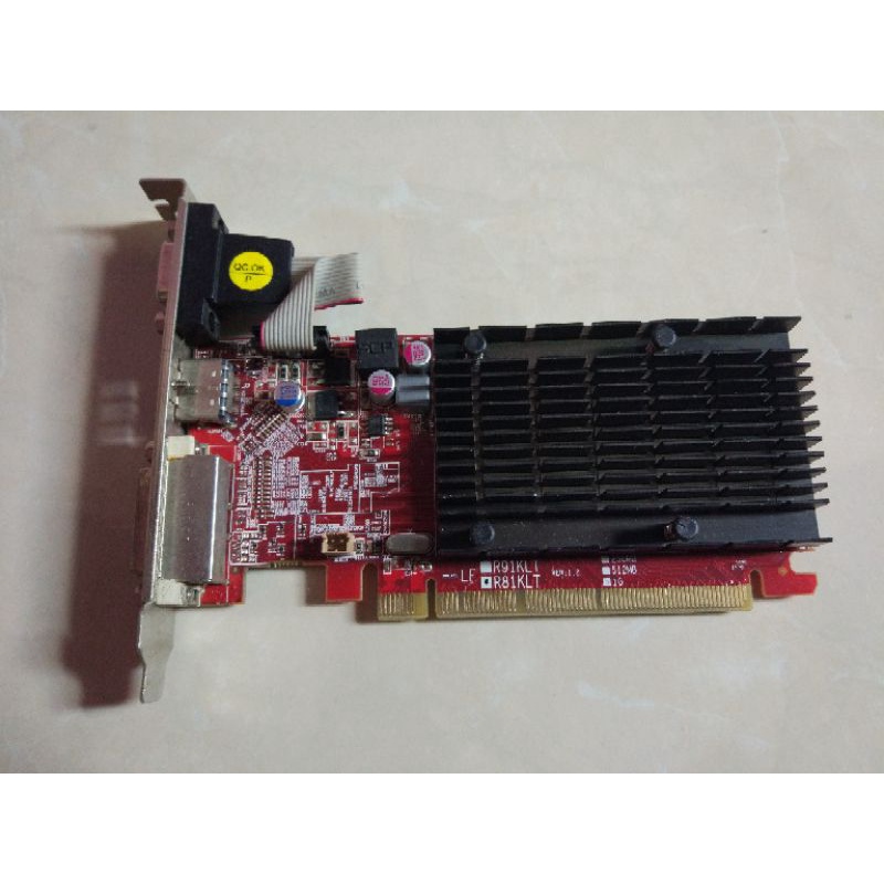 VGA 1GB DDR3 DIRECTX 11 NORMAL NO MINUS