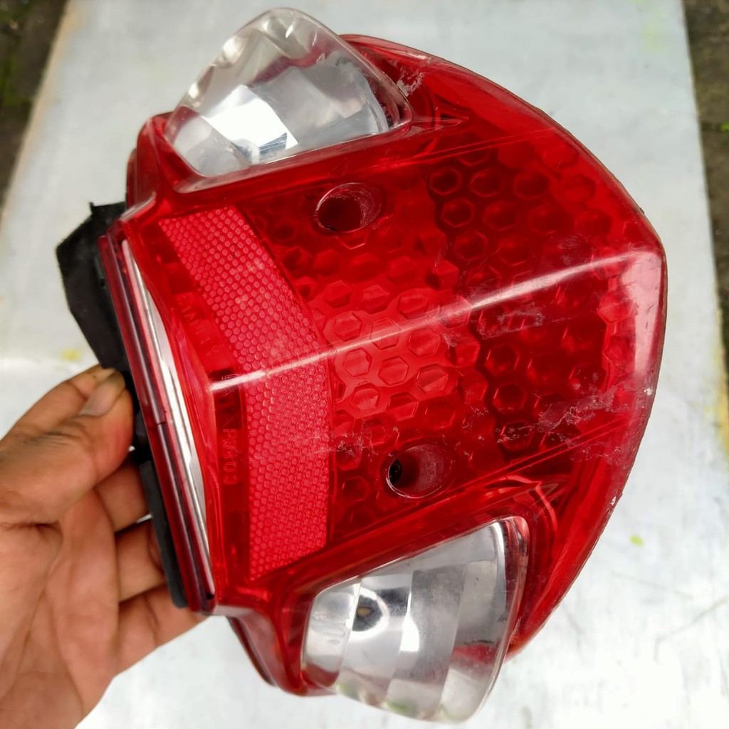 Stoplamp supra fit new lampu belakang motor honda supra fit new supra fit robot bagasi supra fit s