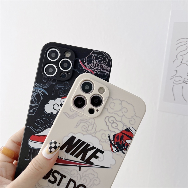 Case Pelindung Desain Sepatu Olahraga Untuk iphone 11 13 12 pro max Xs max XR 7 8 plus Se20