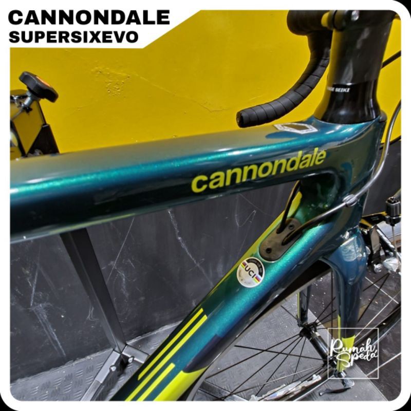 CANNONDALE SUPERSIX EVO CARBON 105 / 2020 - Roadbike