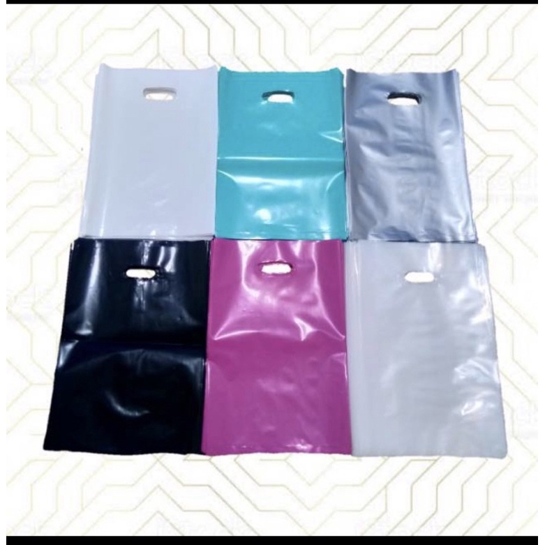 Plastik PE Plong Oval Pink Magenta 0,05 Tebal dan Glosy