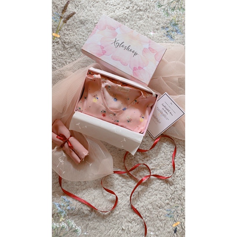 

HAMPERS - BOX OF HAPPINESS - HADIAH