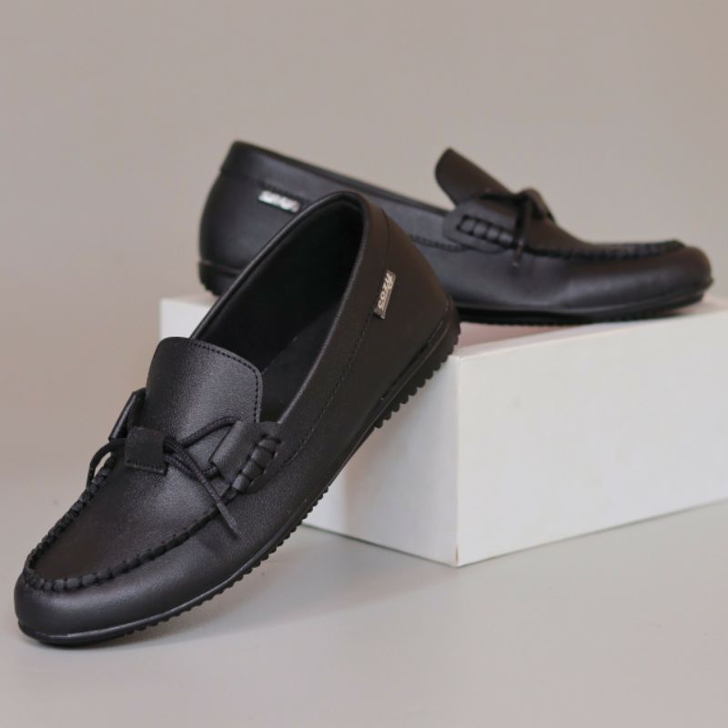 KYOTO | Sepatu Pria Casual Original Loafers Kulit Sintetis Murah Cozy Footwear Slip On Kasual