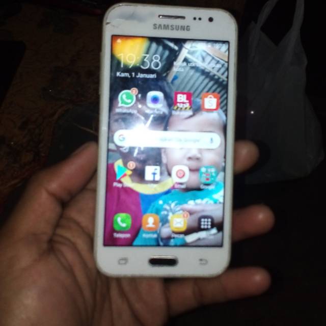 Samsung J200g