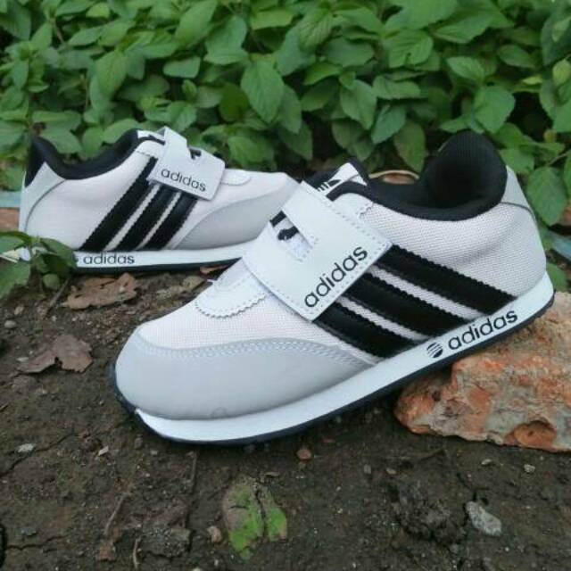 Sepatu anak anak sepatu adidas anak laki laki sepatu anak perempuan