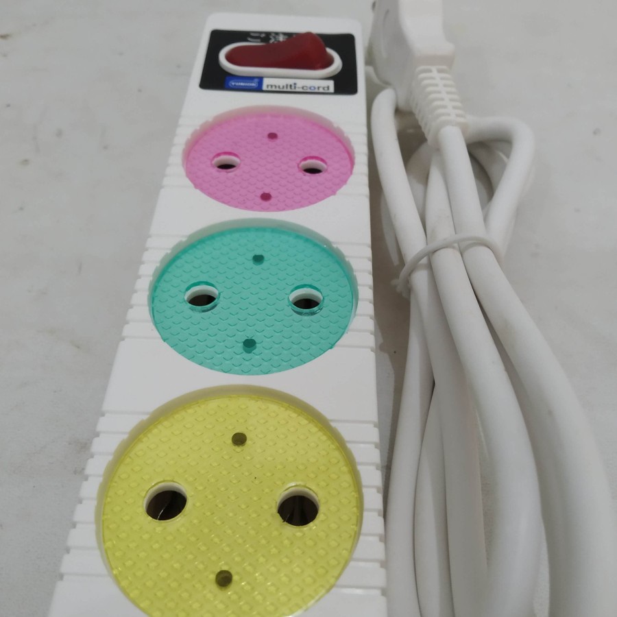Multy Socket, Stop Kontak jadi 3 lobang Warna warni Yunior Loyal
