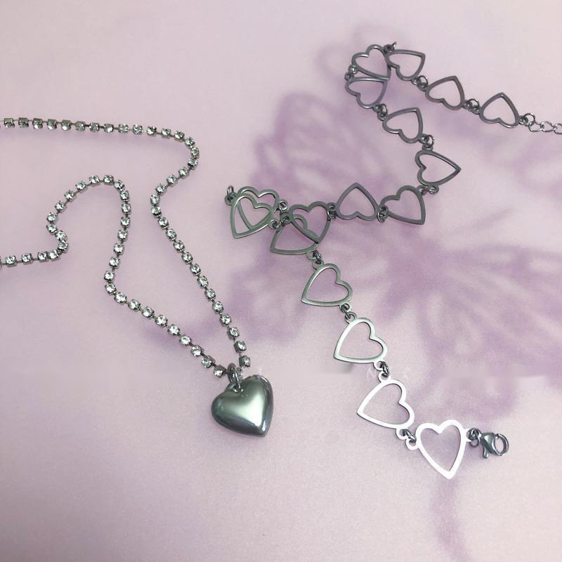 Love necklace  accessories  clavicle chain  simple Korean style temperament