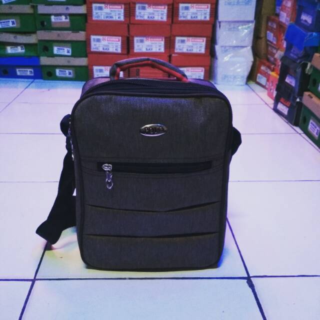 TAS SELEMPANG SANTAI LAKI2