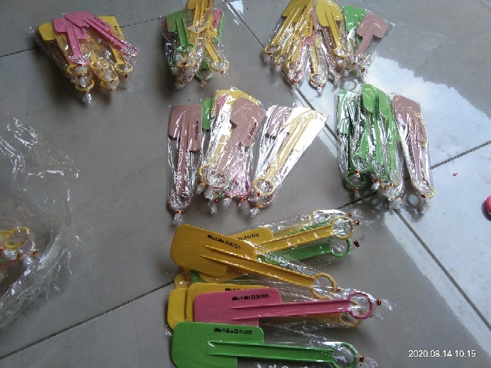 Souvenir Murah Solet /spatula /polesan Isi 100 Pcs Gratis Sablon Nama
