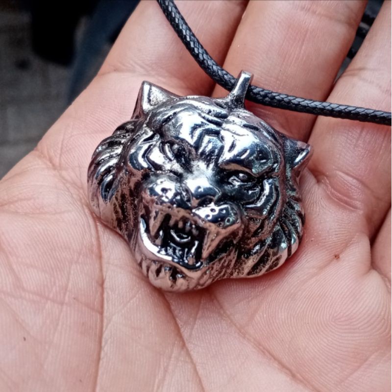 Kalung tali macan/maung bodas