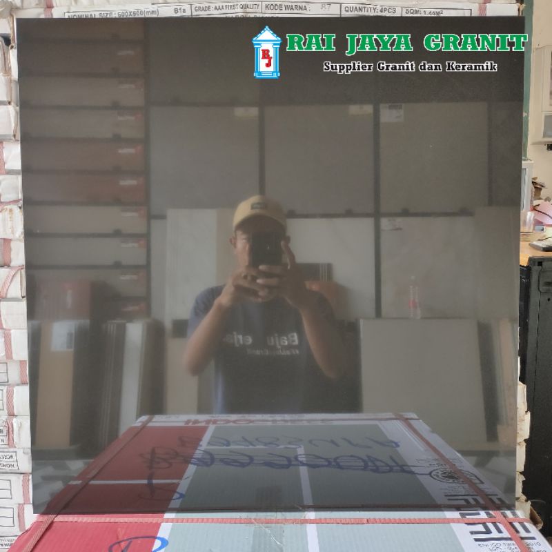 Granit Lantai 60x60 Hitam Polos