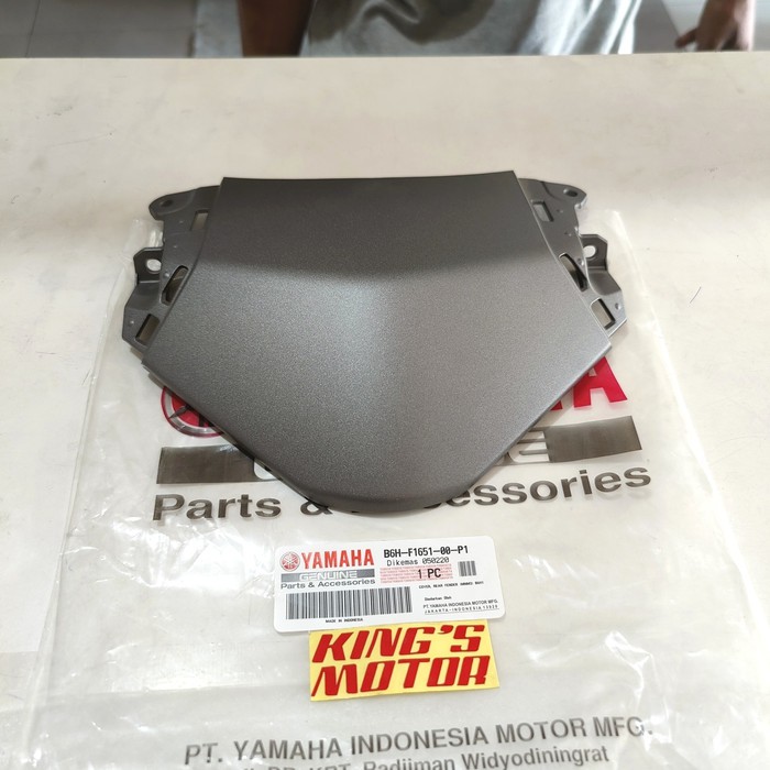 COVER REAR FENDER, TAIL, BAWAH LAMPU STOP ALL NEW NMAX ABU (B6H-P1)