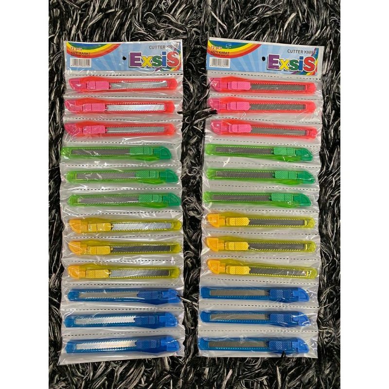 

PISAU CUTTER PLASTIK BESAR / KECIL