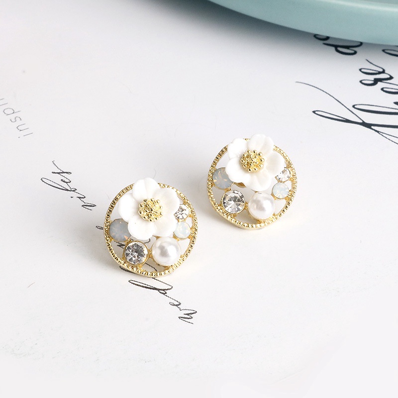 Anting 925 Silver Needle Bentuk Bunga Aksen Berlian Zircon Gaya Jepang Korea Untuk Wanita