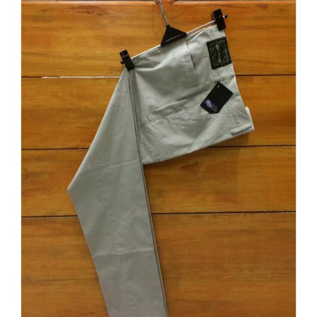 Celana cino laki laki dewasa brand Mignon 497
