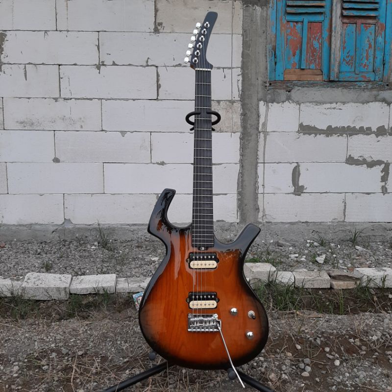 Gitar Custom Basic Parker